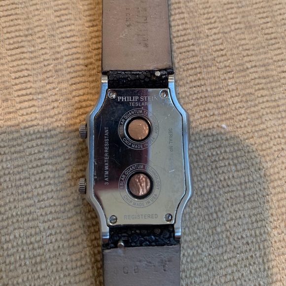 Philip Stein Teslar Diamond Signature Watch comes with metal band as well - Picture 4 of 11